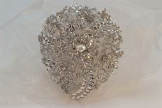 BROOCH BOUQUET GRACEFUL