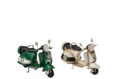 SCOOTER METAL 11CM 2 ASST GRN/WHT