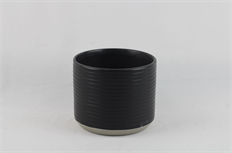 POTTERY 4 3/8"H 5 1/8"D BLACK